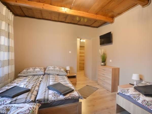 Wolynianka Apartment Bukowina Tatrzanska Luaran gambar